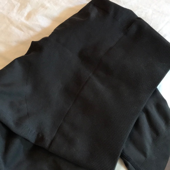 Lululemon leggings - Picture 7 of 7